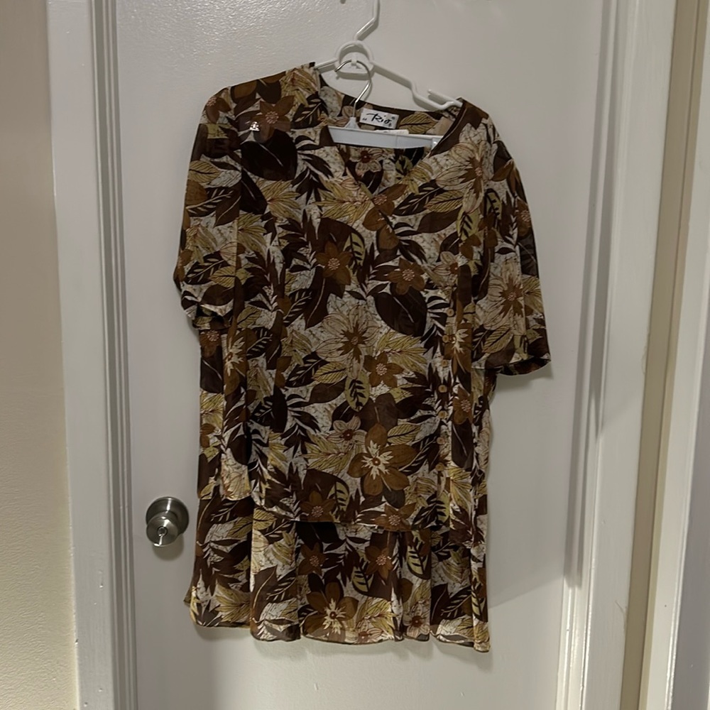 Ladies Rio 2 piece Shirt and Skirt.